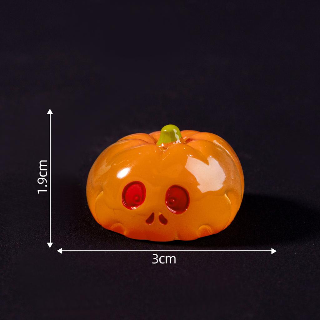 Miniature Landscape Decoration Glow in the Dark pumpkin Home Decoration Garden Decoration Ornament Glow in the Dark
