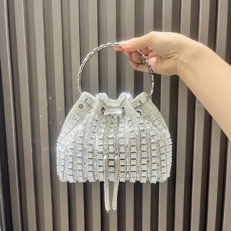 Dinner handbag, new high-value women's bag, fashionable diamond-encrusted chain bag, shoulder messenger bag.