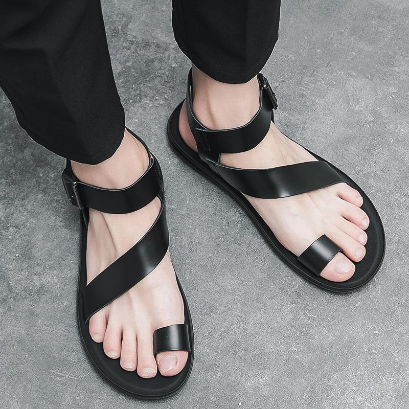Men's shoes large size Roman leather sandals new summer trend casual beach cool slippers men's flip-flops