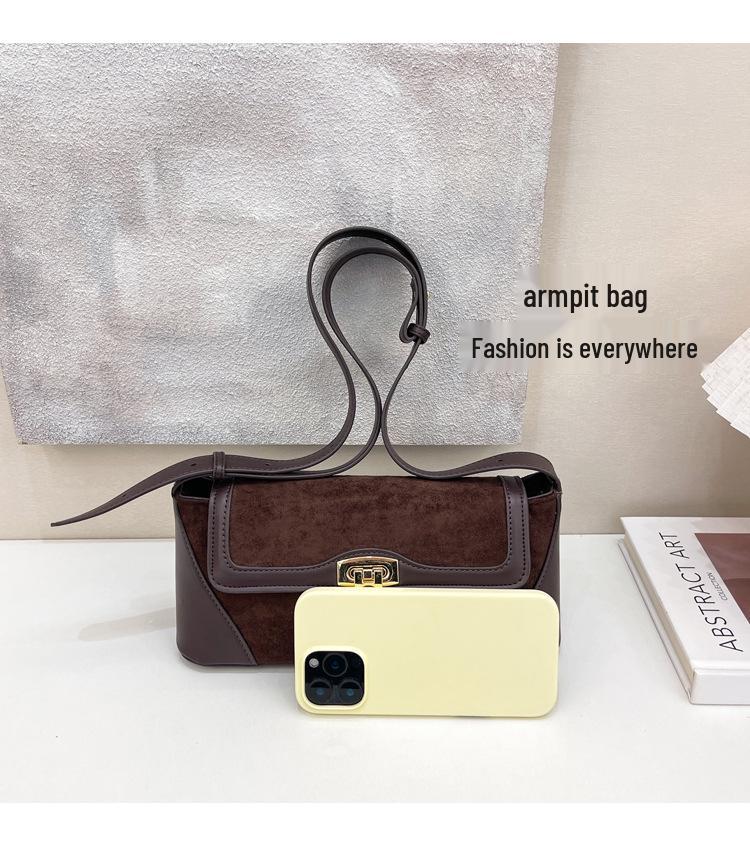 Autumn & Winter Women's Versatile Retro French Shoulder Crossbody Baguette Handbag