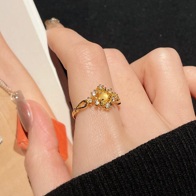 Medieval Retro Moonstone Imitation Opal Exquisite Open Ring Fashionable Zircon Light Luxury High-End Accessories