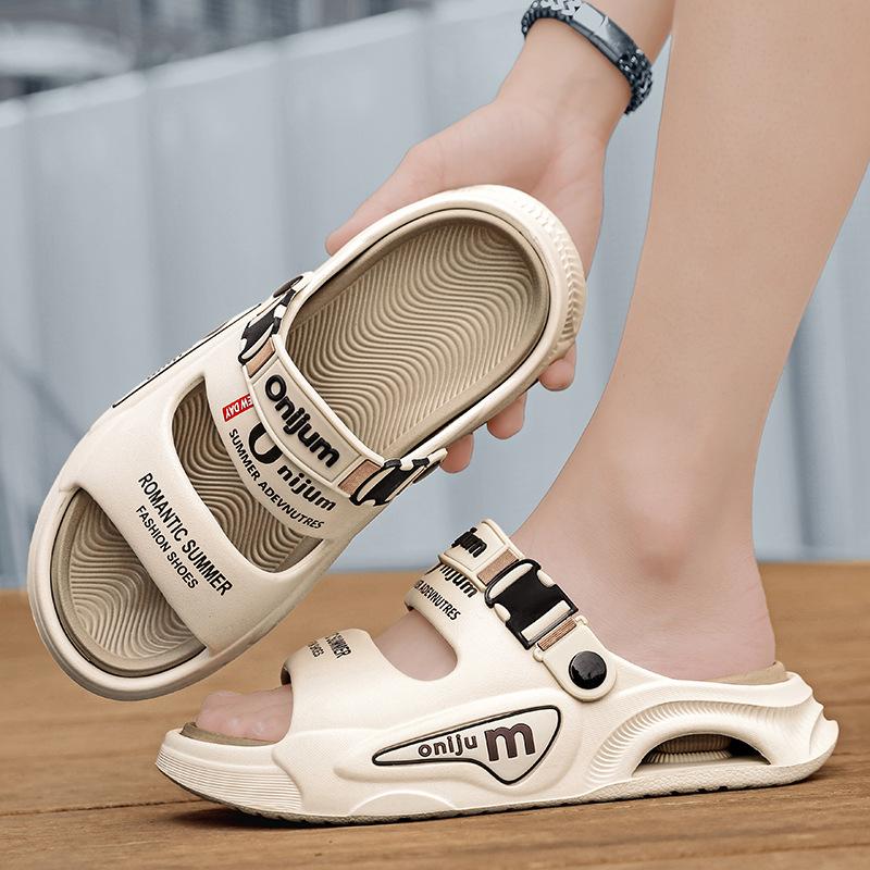 Cool slippers men's 2025 summer new casual and light outdoor slippers outside wearing wading couple non-slip beach sandals
