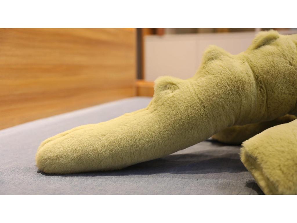 Extra-Large Crocodile and Dinosaur Plush Pillow: Perfect for Sleeping, Leg-Clamping, or Backrest