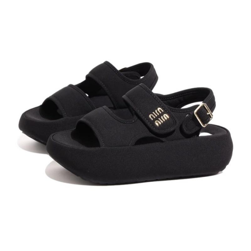 Klettverschluss Dicksohlige Erhöhende Sportsandalen Damenmodell 2025 Sommer Neues Modell Tritt-auf-Scheiße-Gefühl mit Rock Strand Coole Hausschuhe