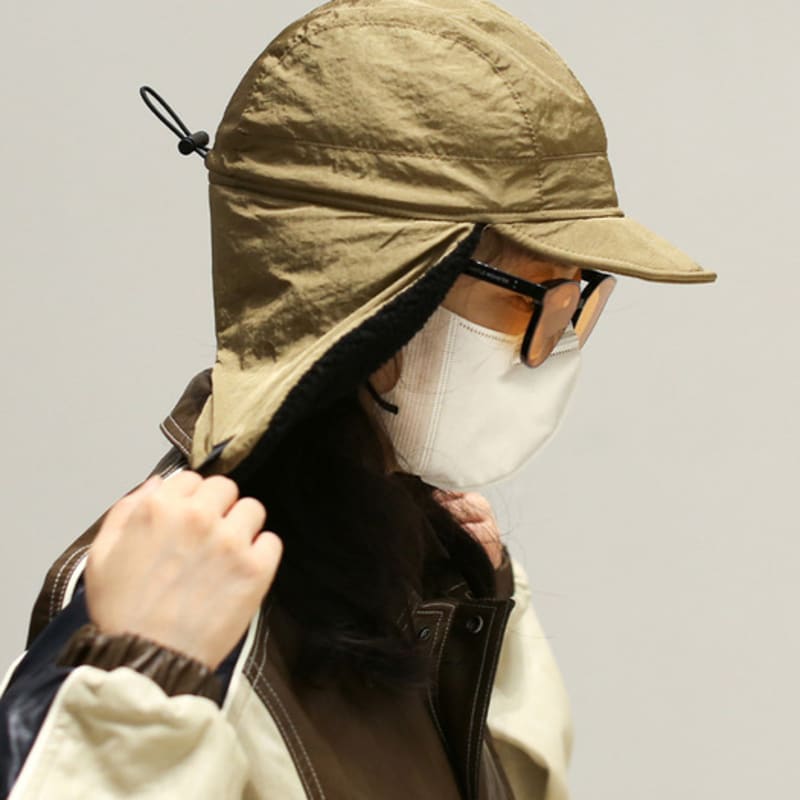 LOOKING4U The Cap Outdoor Pocket Waterproof Earmuff Cap Khaki