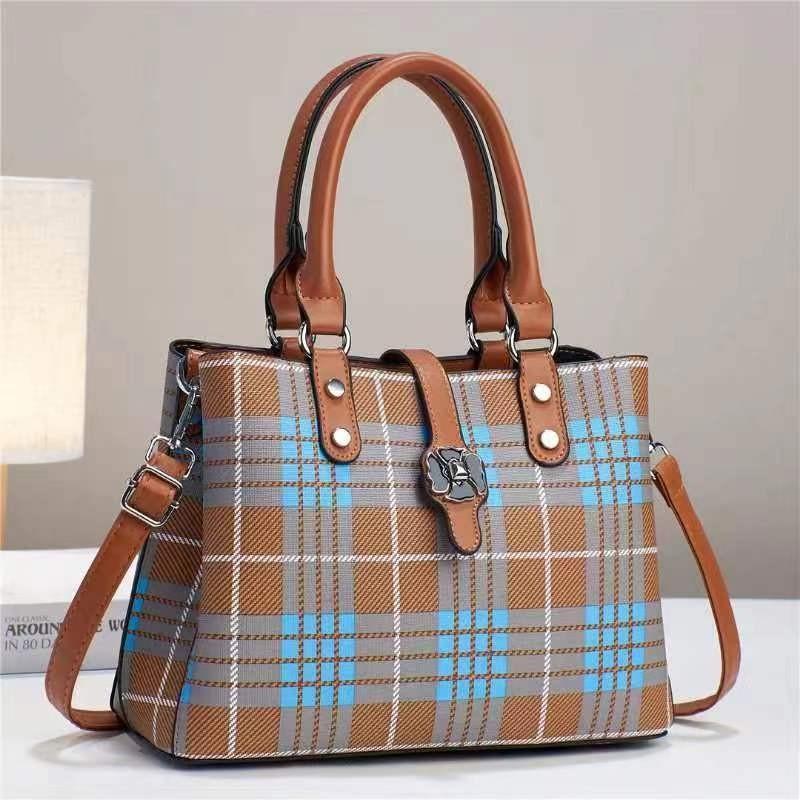 Chic Bucket Shape Pu Tote Bag For Women With Versatile Colors And Chain Elements