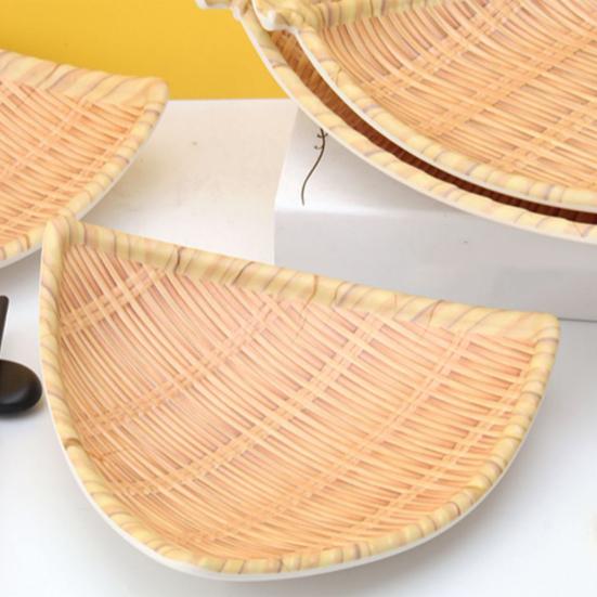 Talíř z imitace bambusu Kulaté hladké okraje Snadno se čistí Talíř odolný vůči vysokým teplotám Ručně tkaný podnos na občerstvení