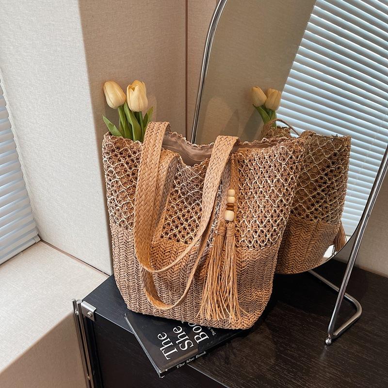 Tote Bag Women's Large-capacity New Summer Shoulder Woven Straw Bag Seaside Vacation Wind Beach Bag