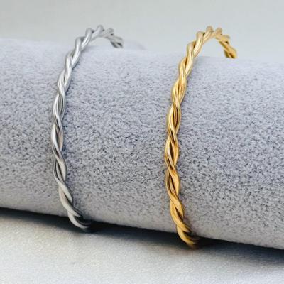 Europäischer Stil Gedrehter Seilarmband - Vergoldeter Edelstahl Drahtschmuck