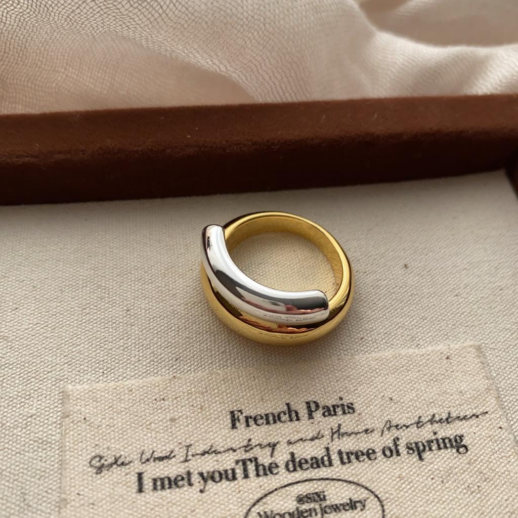 Princess Court Wind Yellow Gold Ring Niche Ring Dot Diamond Jewelry Premium Versatile Temperament Personality Ring