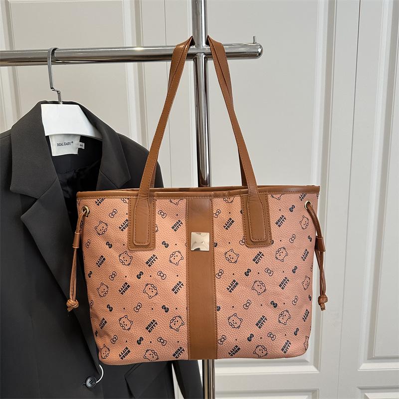 

Women s 2025 Large Capacity Casual Shoulder Bag - Trendy Underarm Tote for Commuting коричневий