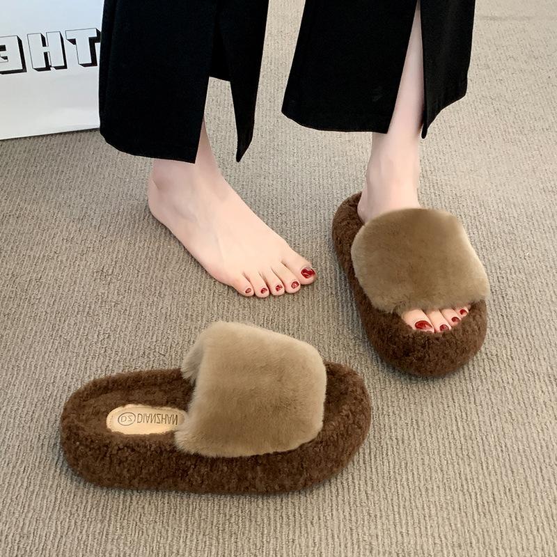 Popular Mao Mao slippers women's winter wear 2025 new European high-end thick-bottomed plush cotton slippers women