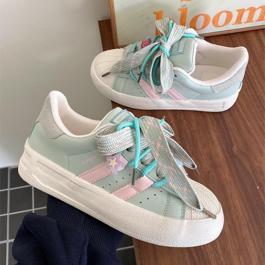 2025 spring and autumn new thick-soled shell head board shoes women's niche non-collision bread shoes ins trendy versatile little white shoes