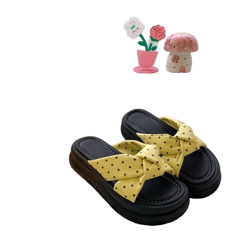 Thick-soled high-end slippers women's summer wear new models with skirts, sandals, fashion sandals