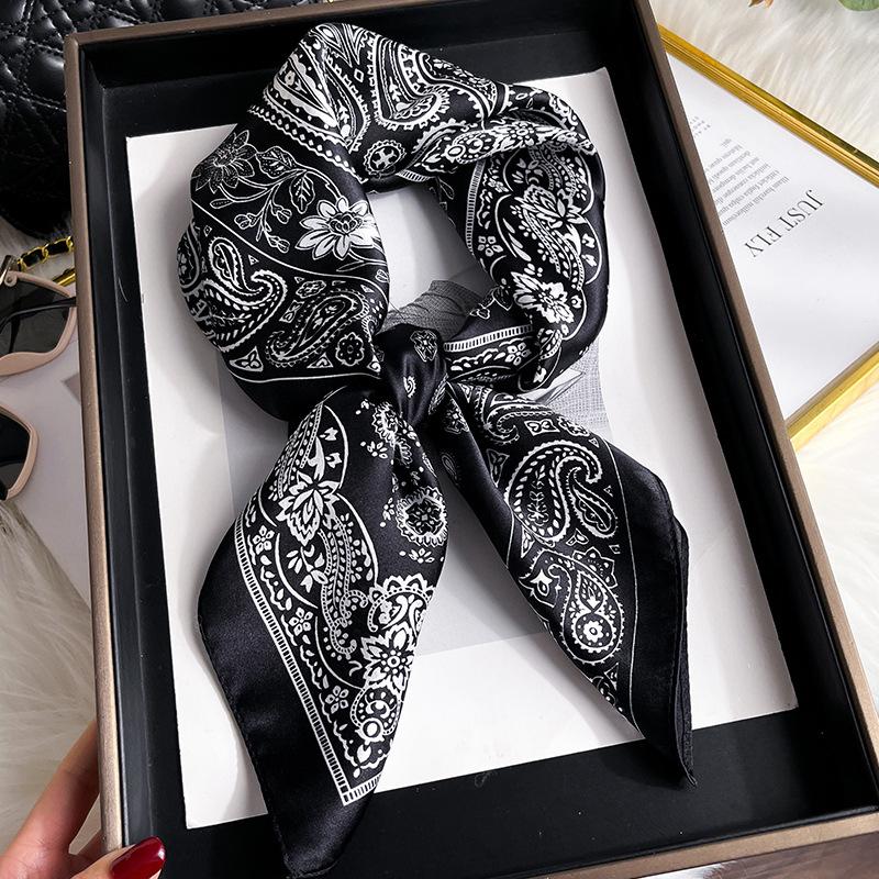 Blue Cherry Blossom Chessboard Mulberry Silk Scarf Female Simulation Silk Scarf Decorative Scarf Mom Shawl 70Cm Square Scarf