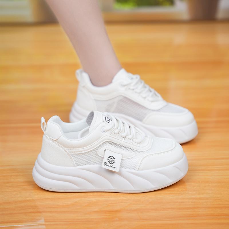 

2024 summer little white shoes new mesh ins female students height increase sports board shoes trendy casual shoes street shot 40 білий