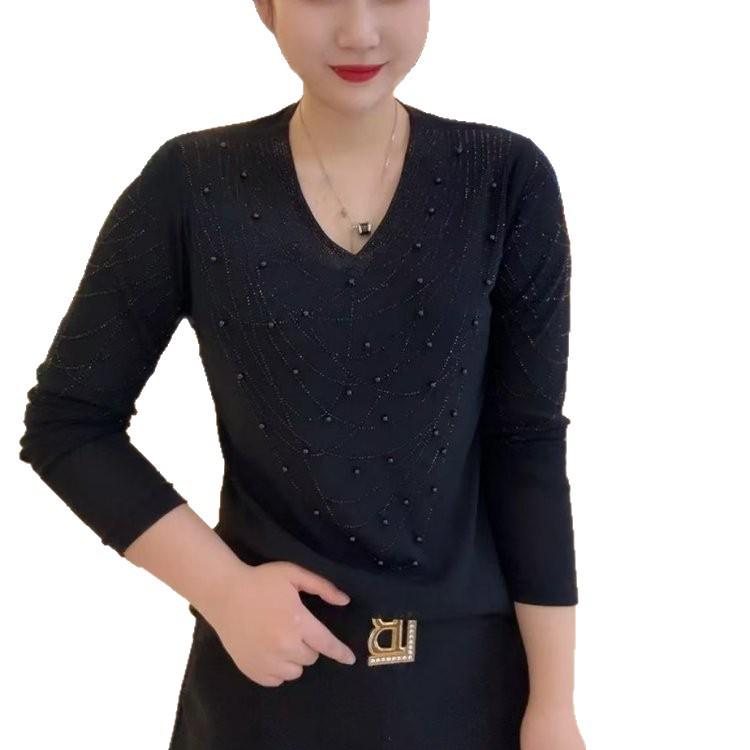 Elegant Spring 2026 V-neck Beaded Long-sleeve Slimming Top for Women