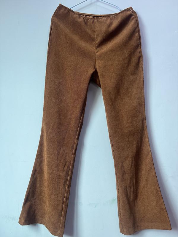 Spring/Summer 2025 Women's High-Waist Slim Fit Corduroy Flare Pants - Solid Color, Elastic Waist, Casual Drape