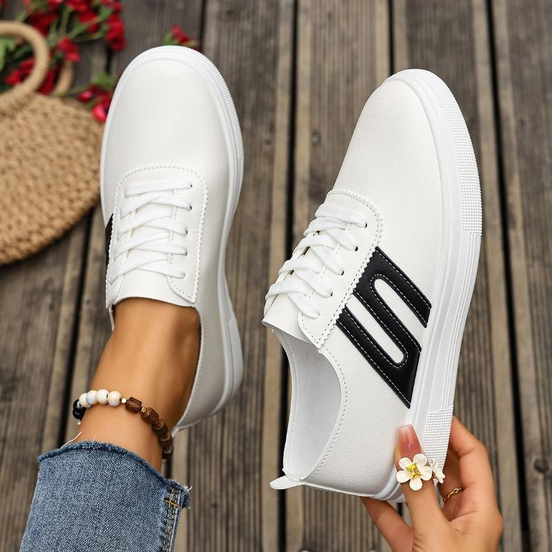 

Shoes women s spring new student versatile leather casual board shoes comfortable soft sole shallow mouth women s single shoes 42 чорний