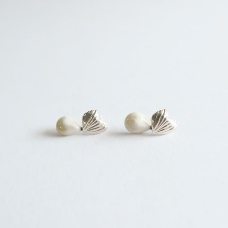 DOL Heart Shell Drop Earring [DOL Pearl]