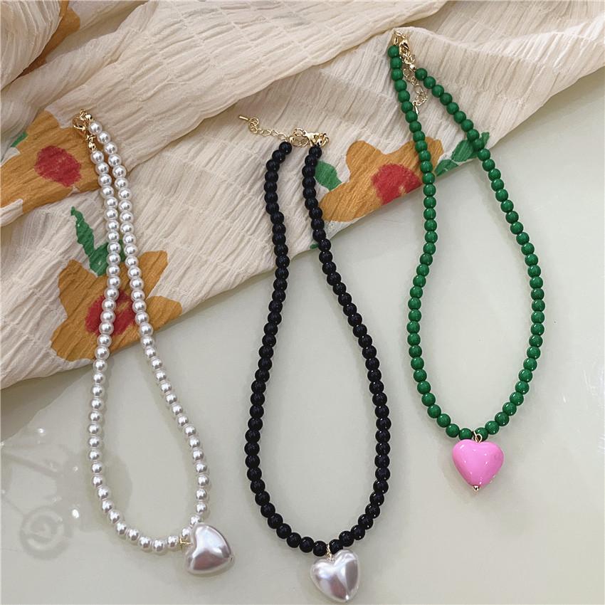 Sweet and Cute Girl-style Candy-colored Love Collarbone Chain Versatile Necklace, New Beaded Pearl Necklace.