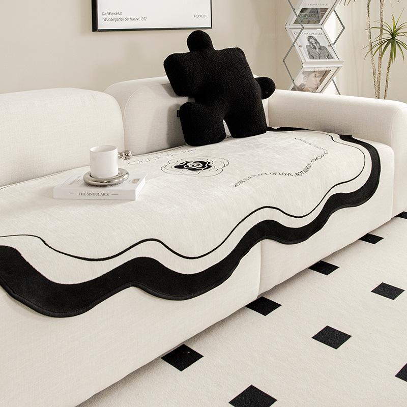 

Подушка для дивана специальной формы Гостиная Новая подушка неправильной формы Диван для трех человек Подушка Четыре сезона Универсальный Противоскользящий Чехол Ткань 90*90cm