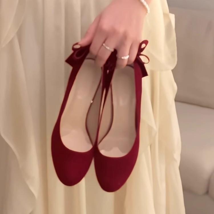 2025 Wedding Shoes Round Head Velvet Single Shoes Women's Medieval Bow High Heels