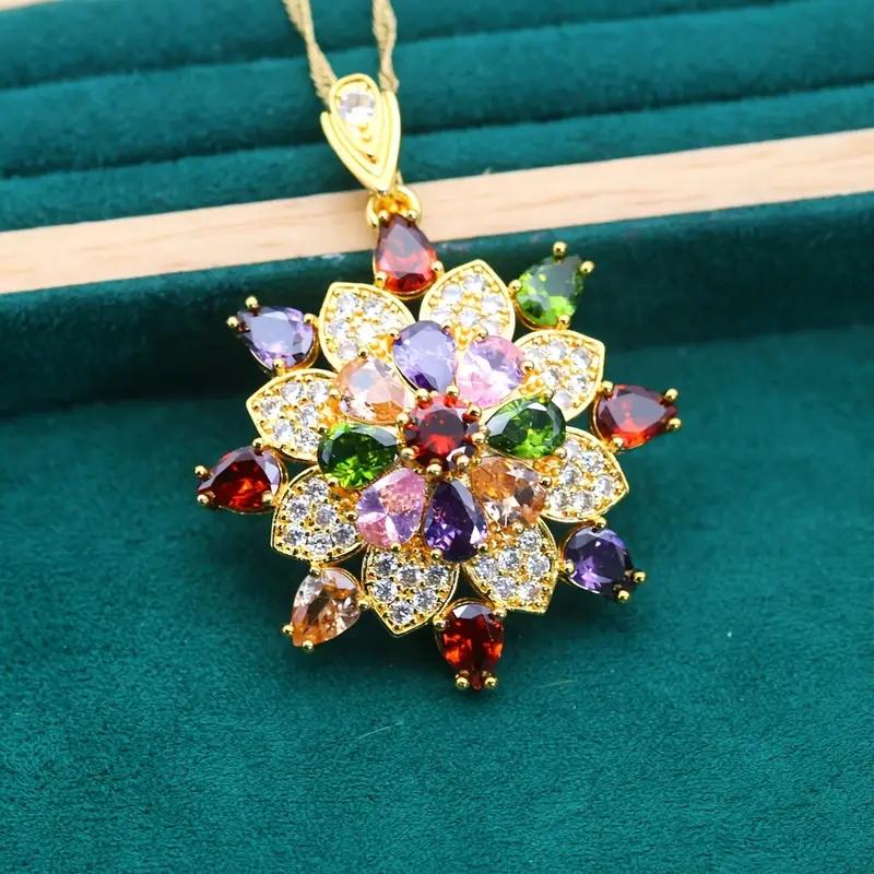 

Vintage Style Flower Pendant Necklace, Golden Plated With Zirconia – Elegant Design For Daily Wear, Luxurious Jewelry