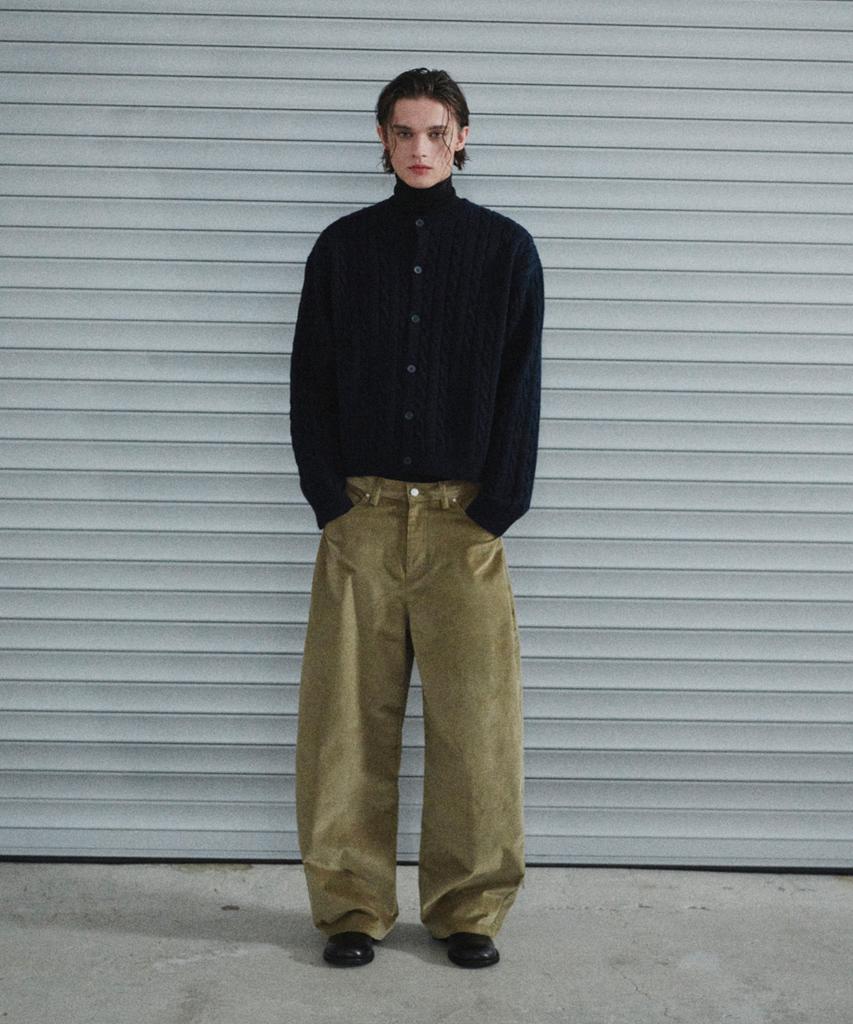 GLW Velvet Corduroy Curved Pants Beige