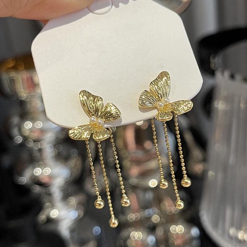 Pearl Butterfly Tassel Earrings Sweet Cold Wind Spice Girl Personality Earrings Fashion Light Luxury Premium Earrings