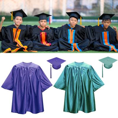 1 Set Unisex Çocuk Mezuniyet Cübbesi Şapka Seti Ön Fermuar Gevşek Püskül Yıl Etiketi Öğrenci Anaokulu Mezuniyet Töreni Cübbesi Şapka Püskül Seti