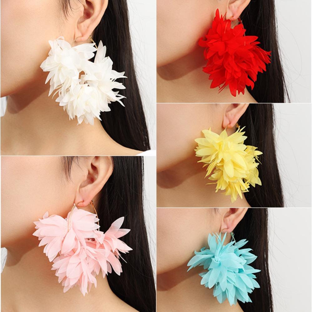 Boho Leichte Chiffon Blumen Creolen Weiße Blume Hängeohrringe für Damen Braut Strand Hochzeitsfeier Statement Schmuck