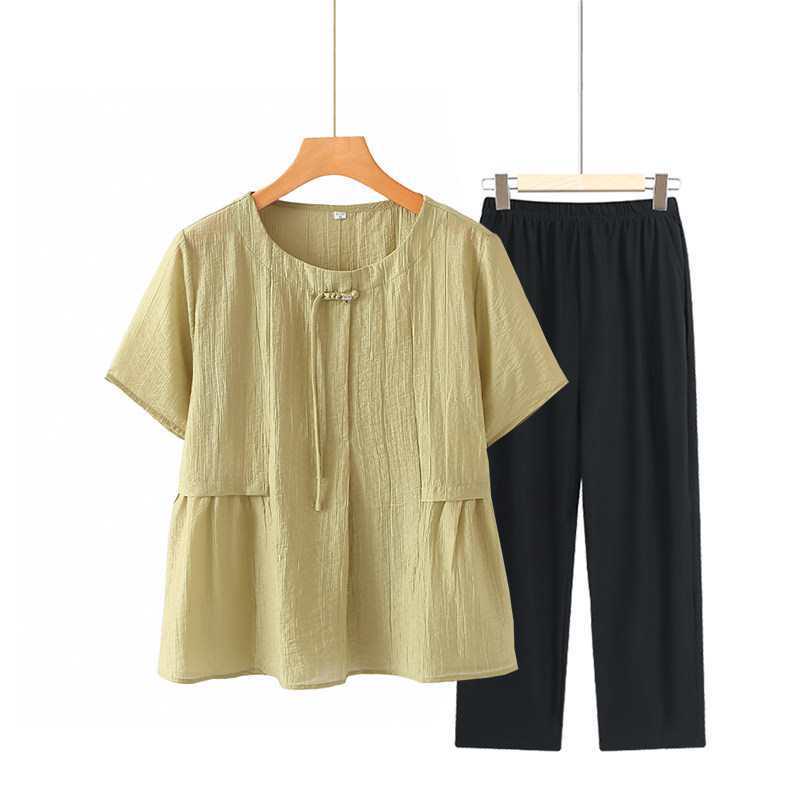 2026 Chinese Style Midlife Summer Outfit: Short-Sleeve Top, Age-Defying & Flattering