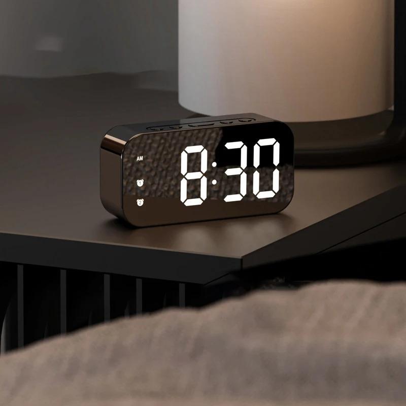 Outdoor Camping Easy Multi Functional LED Digital Display Electronic Alarm Clock Plug In Battery Dual Purpose Digital Clock