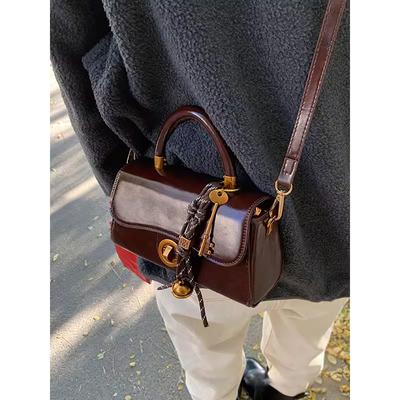High-end Oil Wax Leather Retro Bag Women's 2025 New Autumn and Winter Versatile Crossbody Bag Fashionable Hand-to-hand Small Square Bag