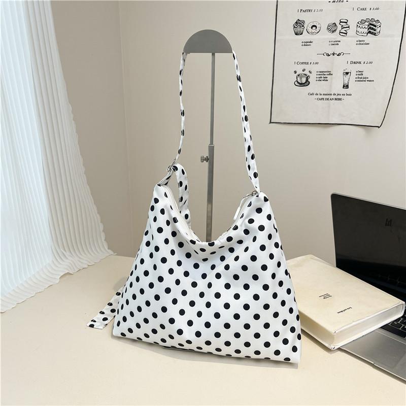 New autumn casual shoulder messenger bag polka dot bag women's large-capacity class commuter tote bag
