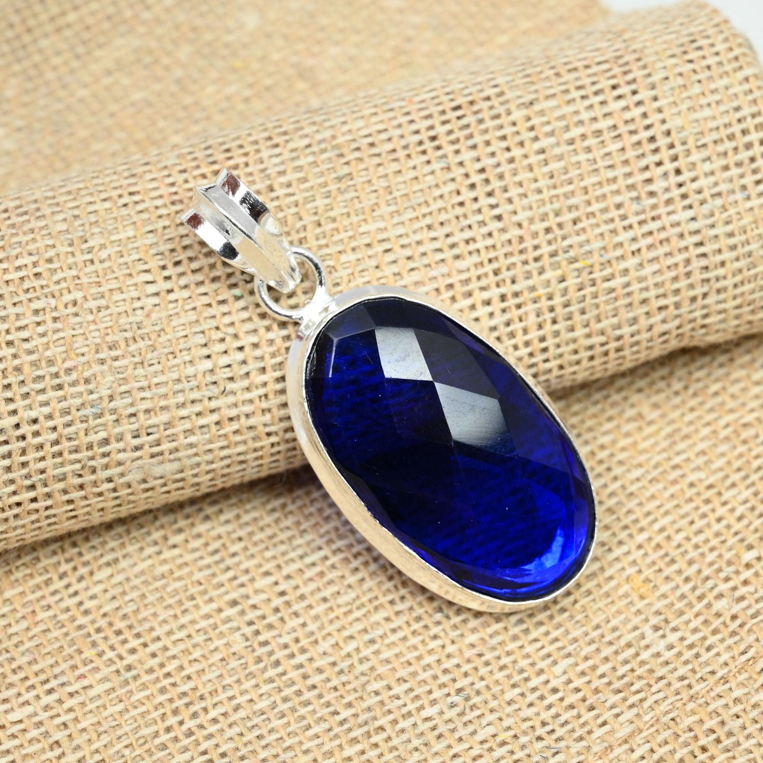 

Прекрасный кулон ручной работы с синим сапфиром, созданный в лаборатории драгоценный камень, твердое серебро 925 пробы 1.98 Inches синий