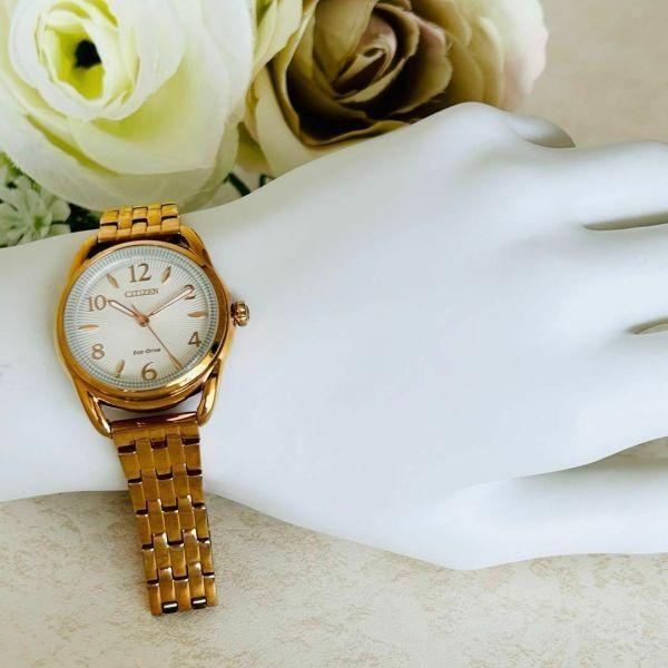 CITIZEN made in gold and A imported perfect as a Eco-Drive solar-powered women's watch, Japan, white. simple, model, gift.