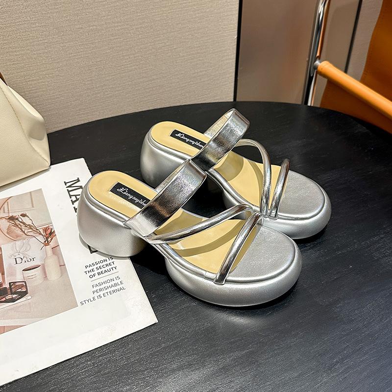 

Huge good-looking~ Lightweight round head super high heel thick bottom open-toed sandals women wear thick heel one-word height-increasing muffin s 39