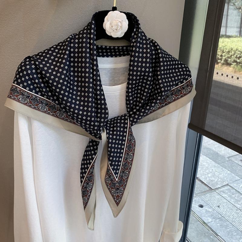 Women French Elegant Retro Fashion Large Triangular Scarf Decorative Hair Band