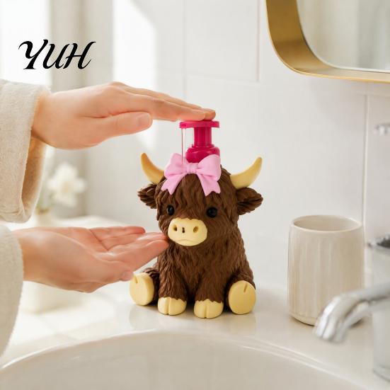 Countertop Soap Dispenser Highland Cow Dispenser, Pink Bow Cattle Refillable Hand Decorative Bottle, Plastic Empty Pump Bottle for Bathroom,