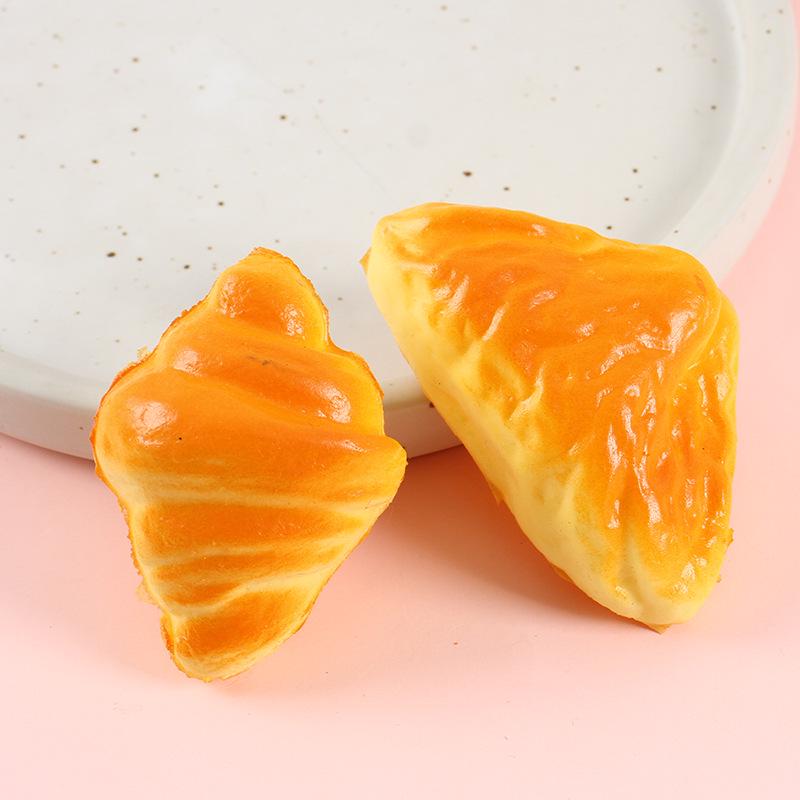 Mini Bread Keychain: Croissant & Pineapple Bun Squeeze Toy