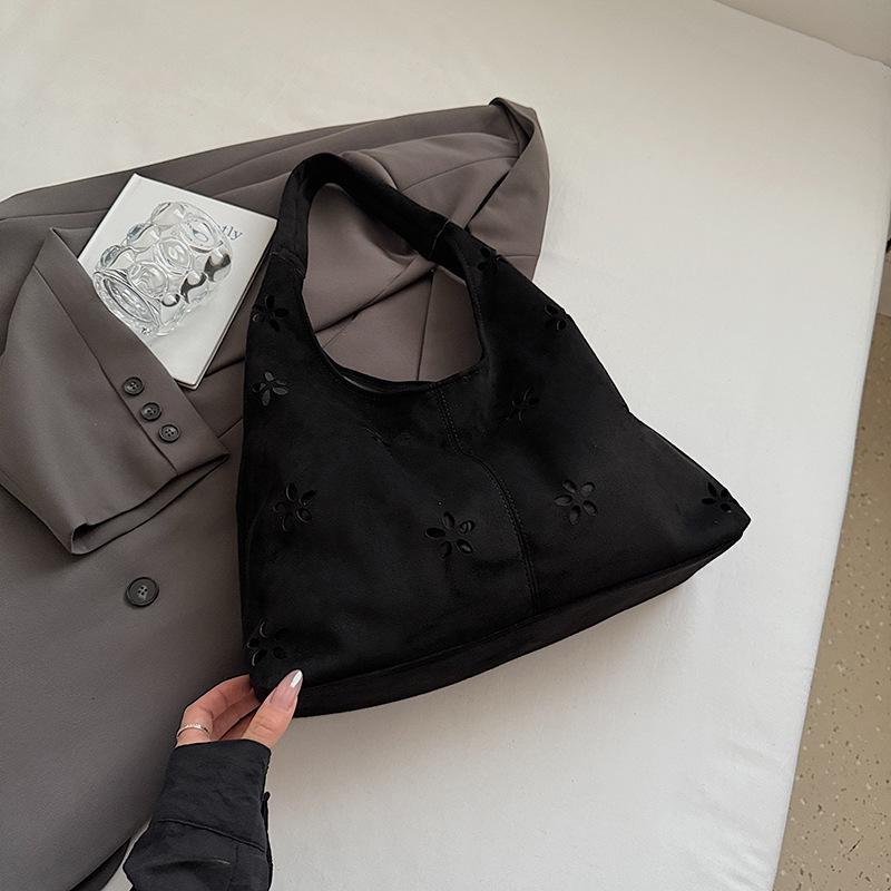 

Сумка в стиле колледжа женская повседневная в иностранном стиле ажурная сумка-тоут иностранный стиль замшевая сумка через плечо женская сумка-подмышка для поездок на работу