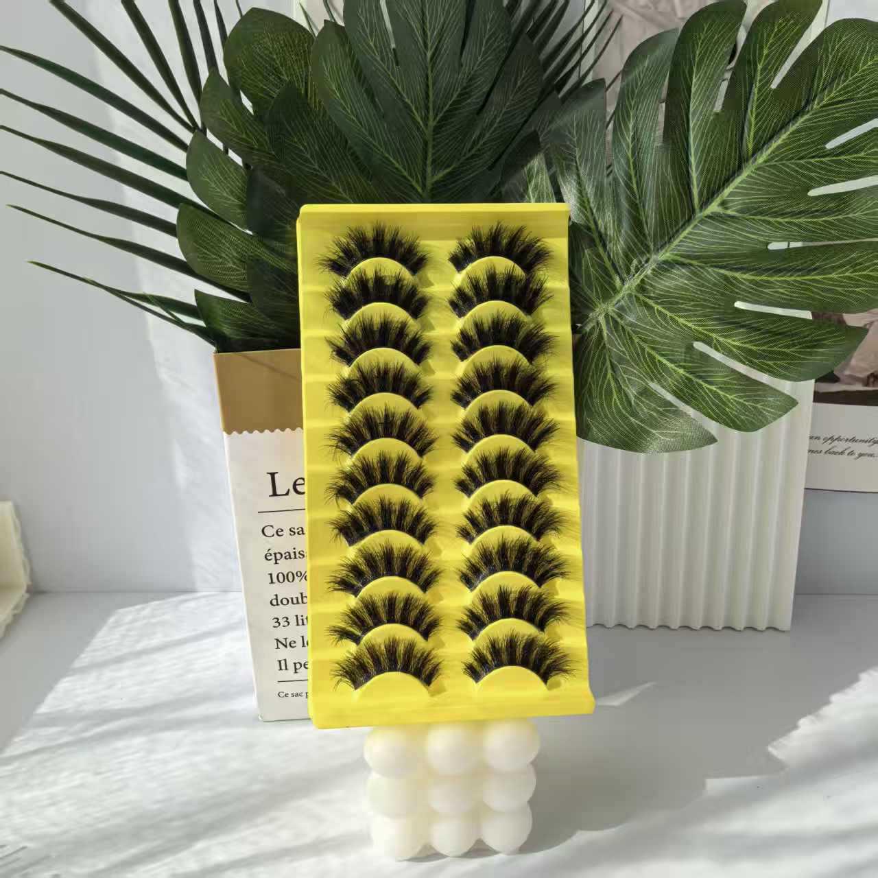 10 пар объемных пушистых накладных ресниц в русском стиле для драматичного макияжа