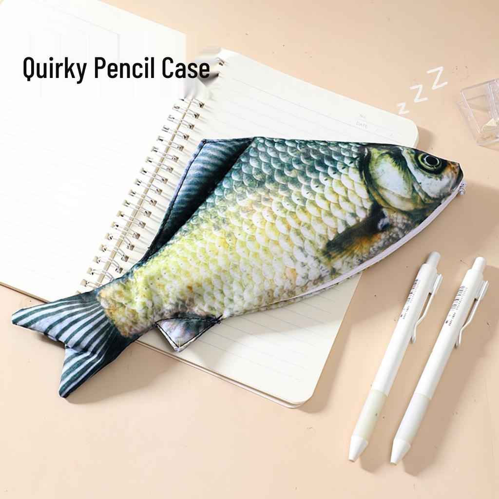 Kreatives Karauschen-Federmäppchen - Lustiges Fischdesign, Inspiriert von Douyin, Koreanische Version Schreibwarentasche