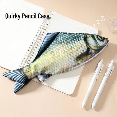 Kreatives Karauschen-Federmäppchen - Lustiges Fischdesign, Inspiriert von Douyin, Koreanische Version Schreibwarentasche