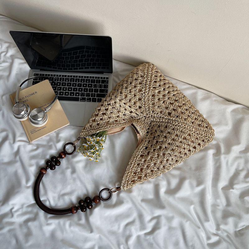 

Versatile Handmade Woven Straw Bags - Perfect for Beach & Holidays