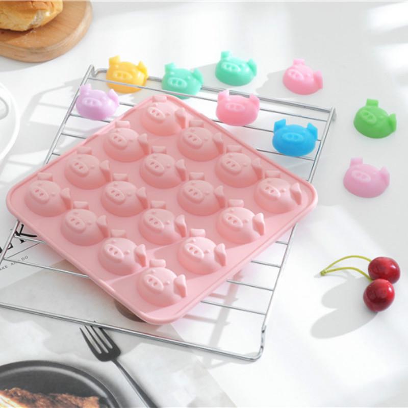 16 Even Cartoon Expression Pig Head Silicone Chocolate Mold Ice Mold Mold Aroma Plaster Mold DIY