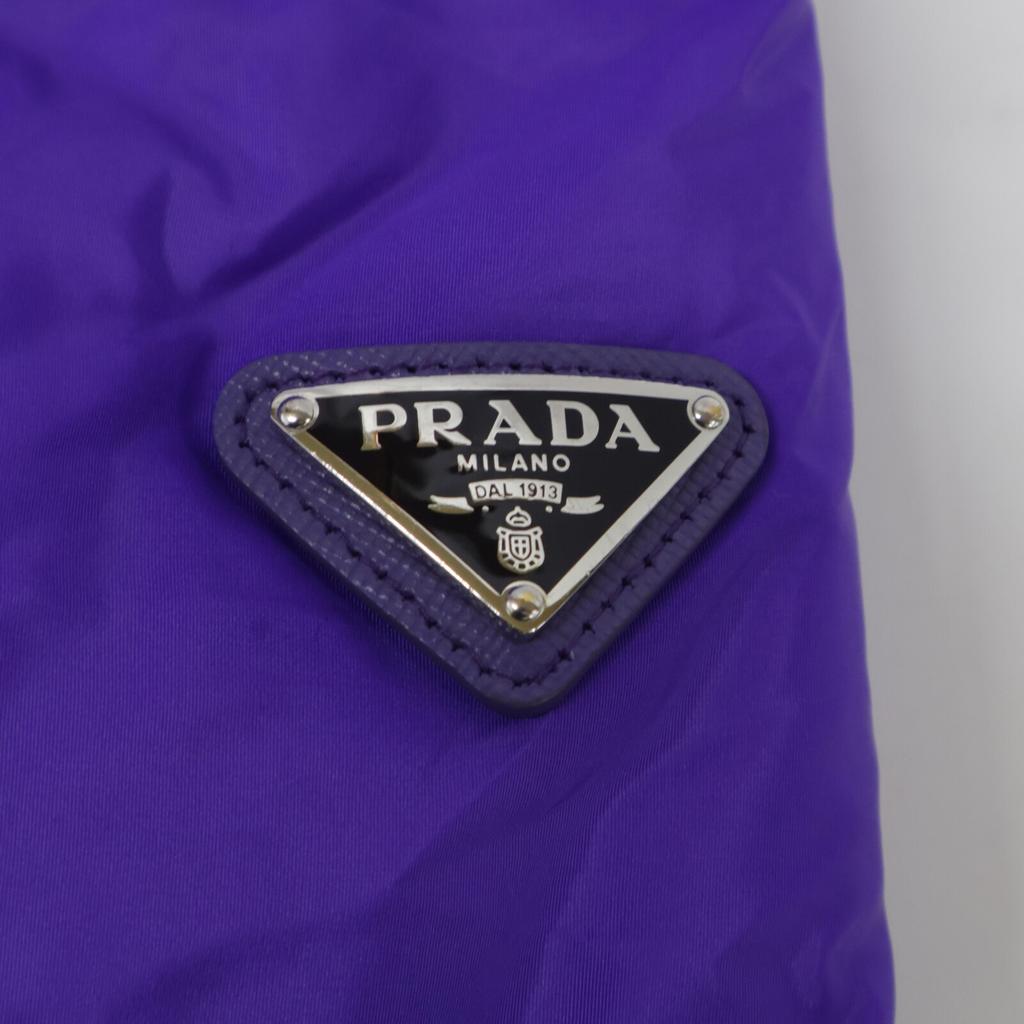 PRADA [Good condition/domestic regular] 290543 R192 Triangle logo plate hooded down jacket Jacket 42 purpleUsed