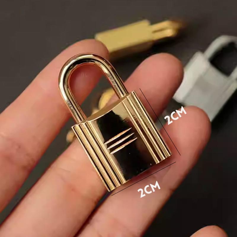 Cadenas en Laiton Massif Avec Clés Quincaillerie Polie Miroir Pour Artisanat du Cuir DIY Charms pour Sac Cabas Classique Accessoires de Mise à Niveau pour Sac à Main
